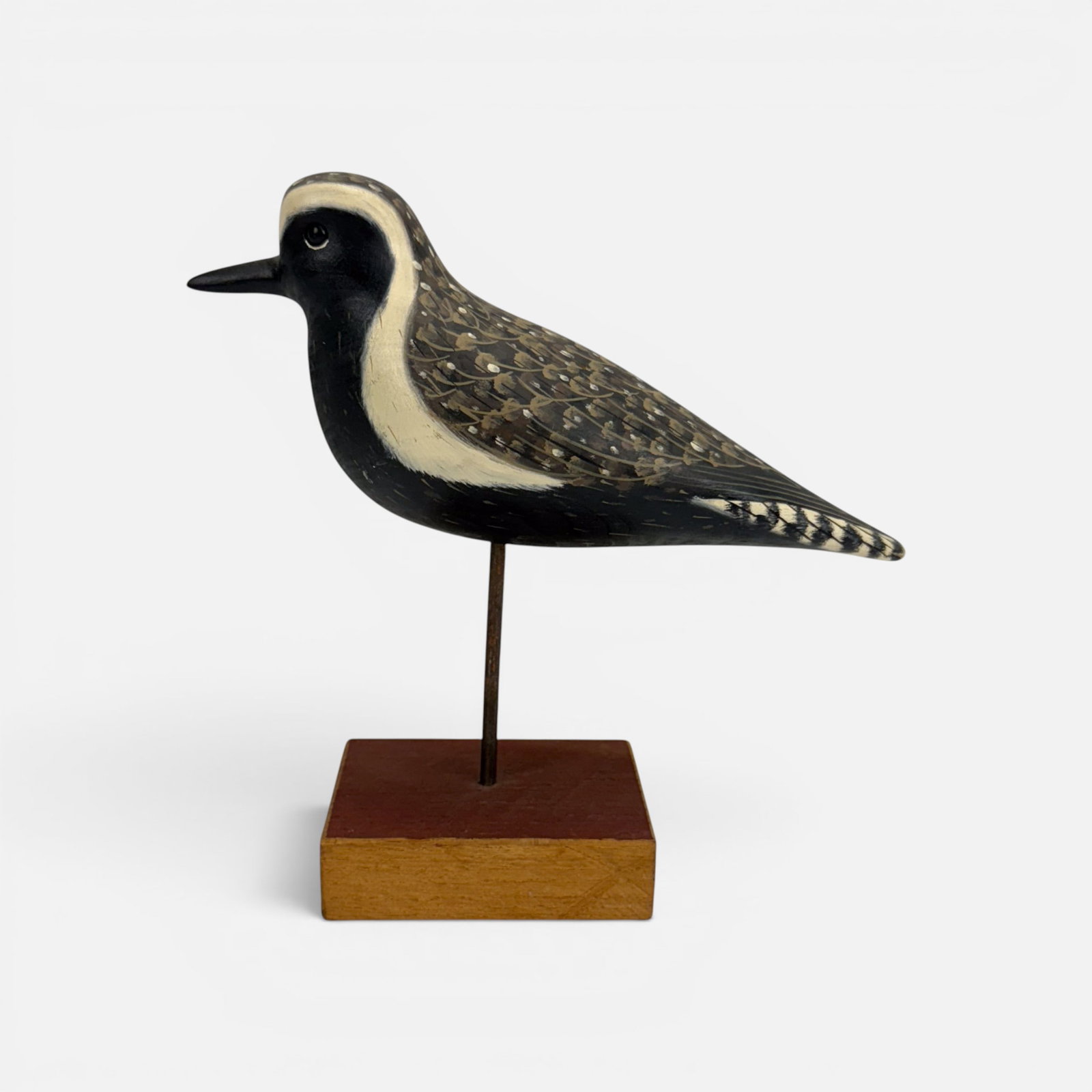 Pete Peterson Carved & Painted Wood Shorebird Sculpture: Signed as shown. For shipping, we highly recommend Donald Camden at UPS Store 4608. Alternatively, reach out to one of our preferred shippers listed at the link below or elect for LiveShipping in the 