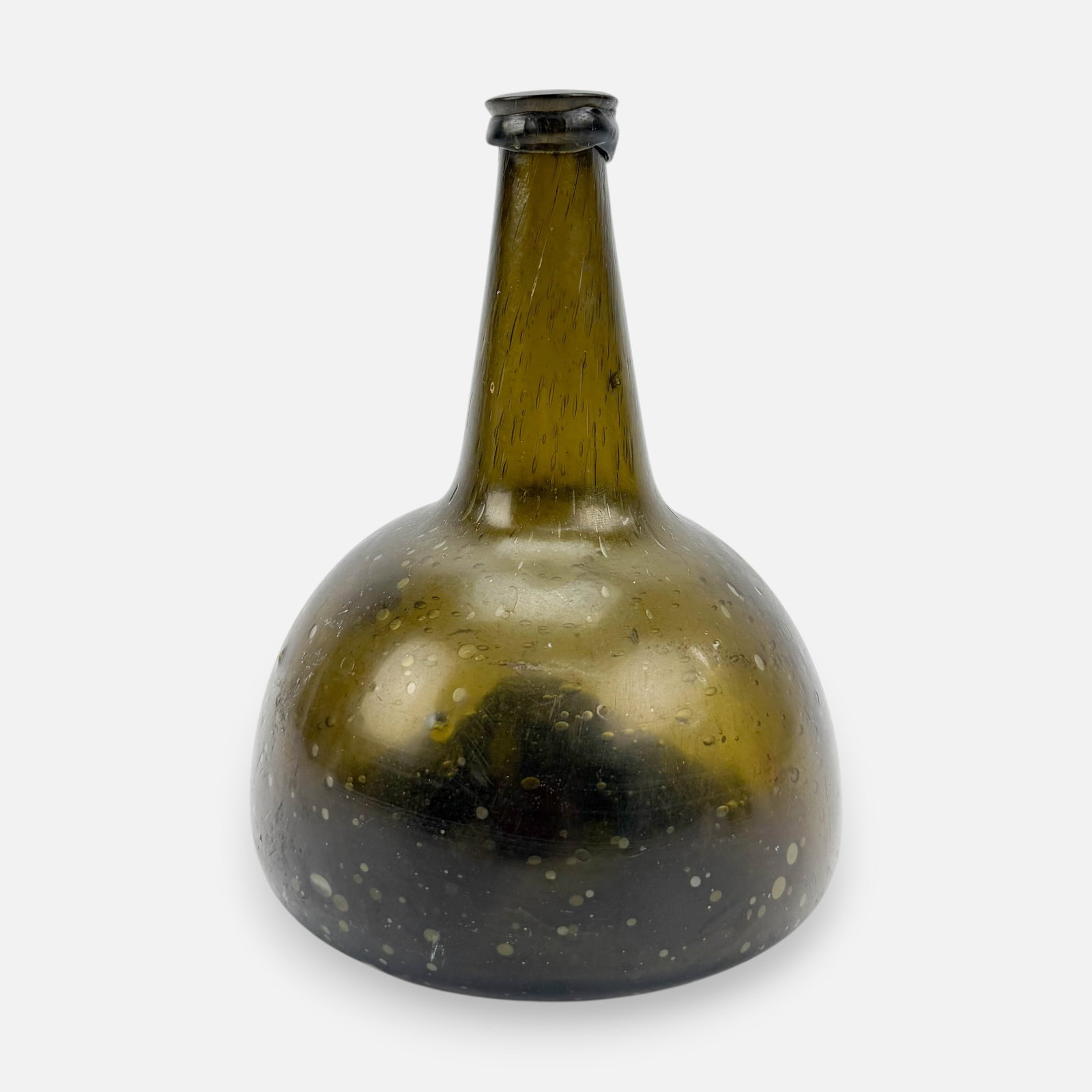 Antique Dutch 18thC Onion Glass Bottle: Ca. first half 18thC. Good age-appropriate condition, with no chips, cracks, or repairs. For shipping, we highly recommend Donald Camden at UPS Store 4608. Alternatively, reach out to one of our prefe