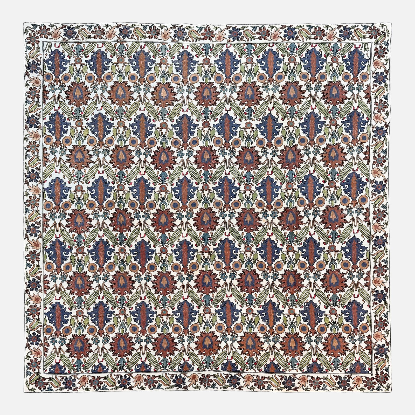 Arts & Crafts Style Embroidered Crewel Textile Large Tapestry Tablecloth: Good, with some spots of discoloration, see photos. For shipping, we highly recommend Donald Camden at UPS Store 4608. Alternatively, reach out to one of our preferred shippers listed at the link