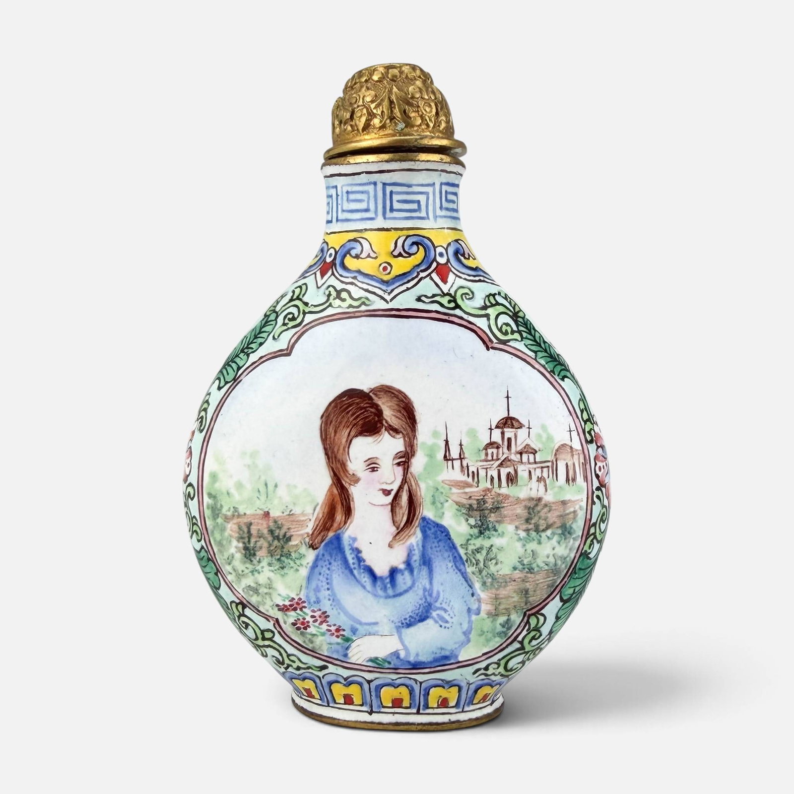 Antique Chinese Canton Painted Snuff Bottle w/European Subject Qianlong Mark: Ca. 19th/early 20thC. Very good condition, with no chips, cracks, or repairs. For shipping, we highly recommend Donald Camden at UPS Store 4608. Alternatively, reach out to one of our preferred shippe