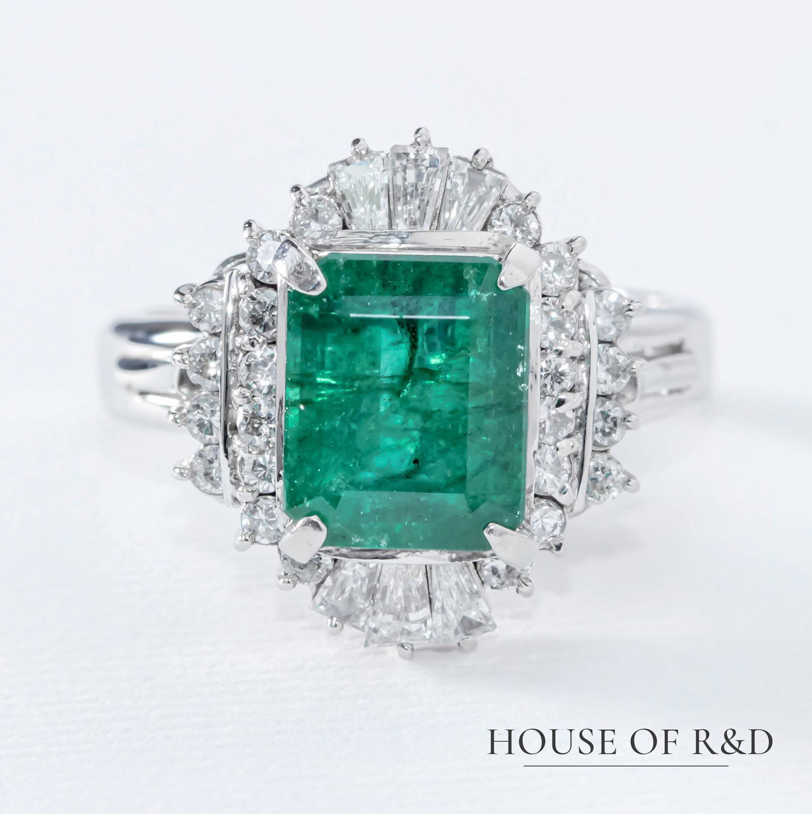 Platinum 900 - 3.16tcw - Emerald & Diamonds Ring (1 of 5)