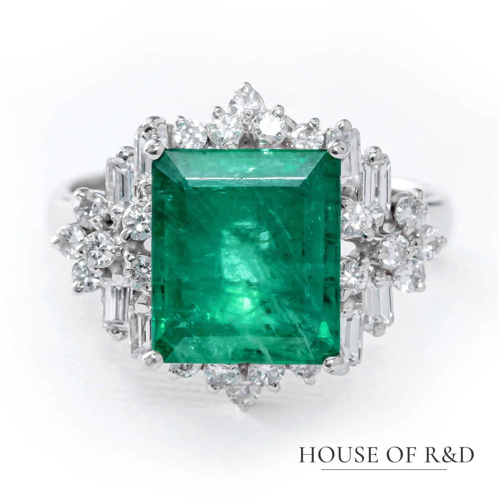 Platinum 850 - 3.70tcw - Emerald & Diamonds Ring (1 of 5)