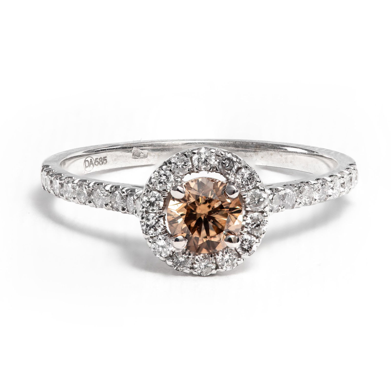 14k White Gold - 0.81tcw - Diamond Ring (1 of 6)