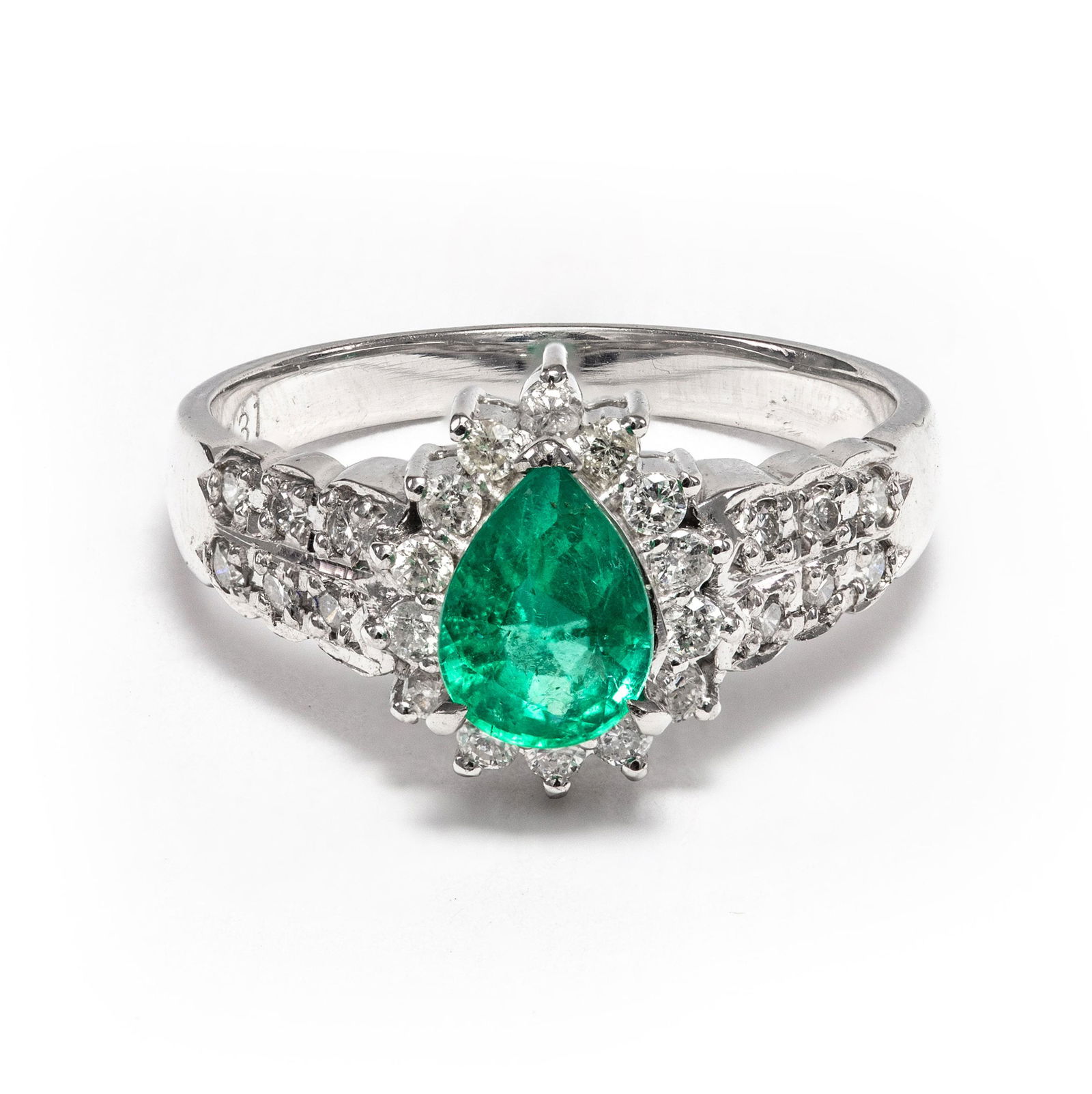 Platinum 900 - 1.07tcw - Emerald & Diamond Ring (1 of 6)