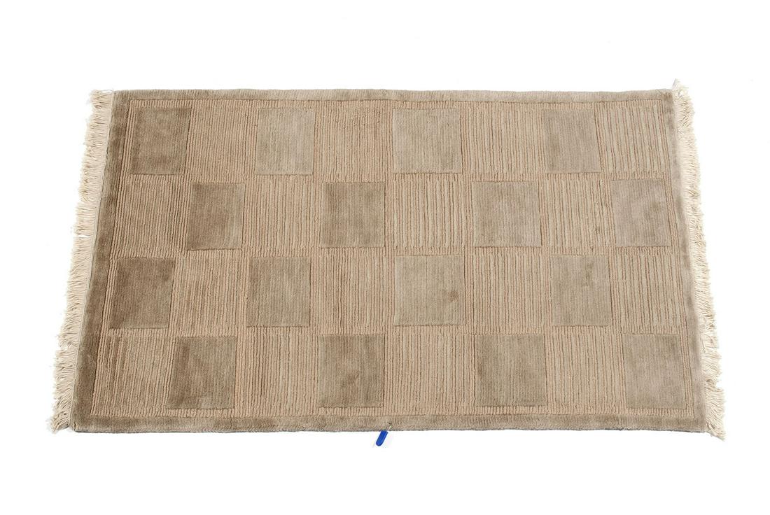 CONTEMPORARY AREA RUG (1 of 5)
