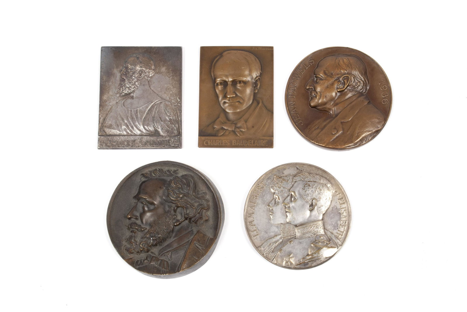FIVE HISTORICAL COMMEMORATIVE PORTRAIT MEDALS: FIVE HISTORICAL COMMEMORATIVE PORTRAIT MEDALS Includes a 1914 Belgian medal of Albert & Elisabeth (by Devreese) with silver finish, 2.8" diameter. A "J. Fonson" portrait plaque of "Jean Pauwels" and d