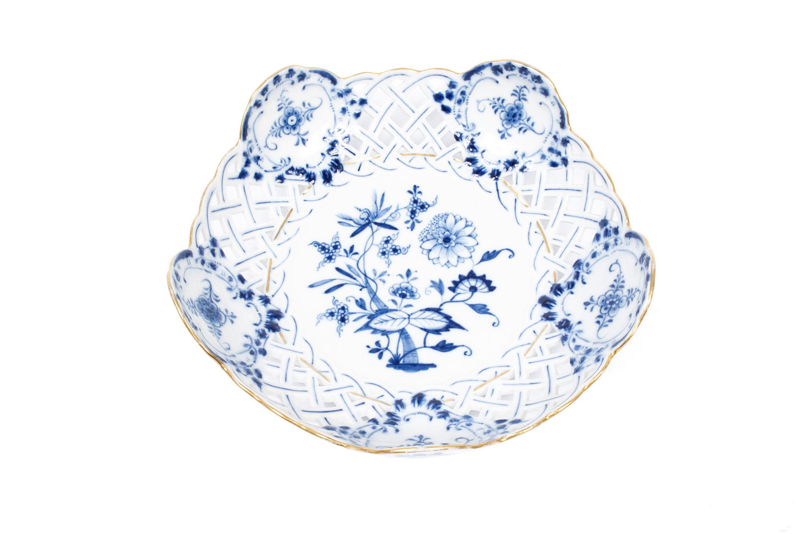 MEISSEN PIERCED RETICULATED BOWL: MEISSEN PIERCED RETICULATED BOWL Germany, 20th century, porcelain. Cobalt blue crossed sword marks to underside. 2.75" height, 8.75" width