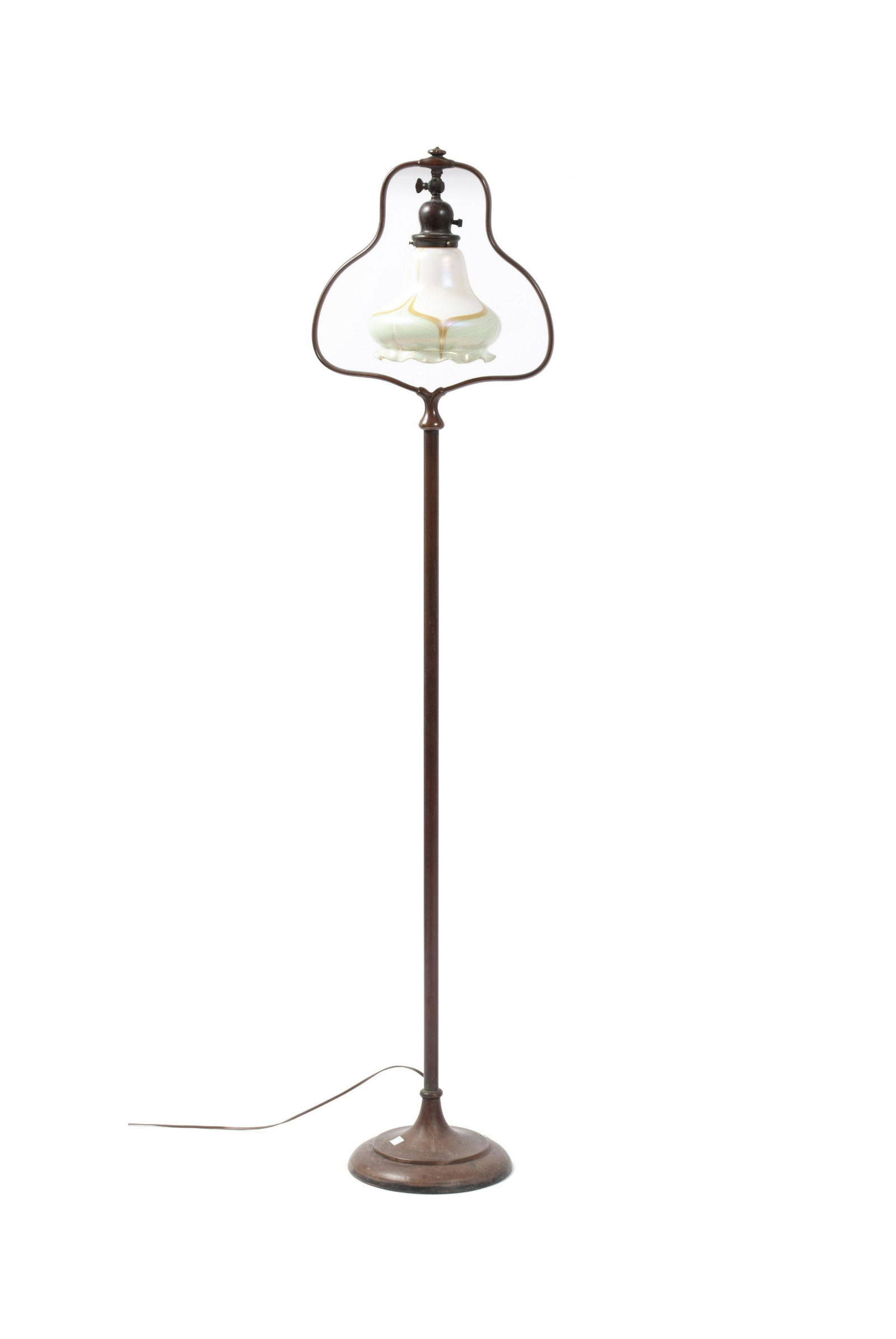 FLOOR LAMP WITH QUEZAL SHADE (1 of 4)