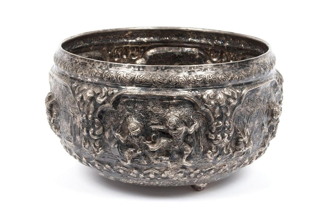 LARGE TIBETAN SILVER BOWL (1 of 7)