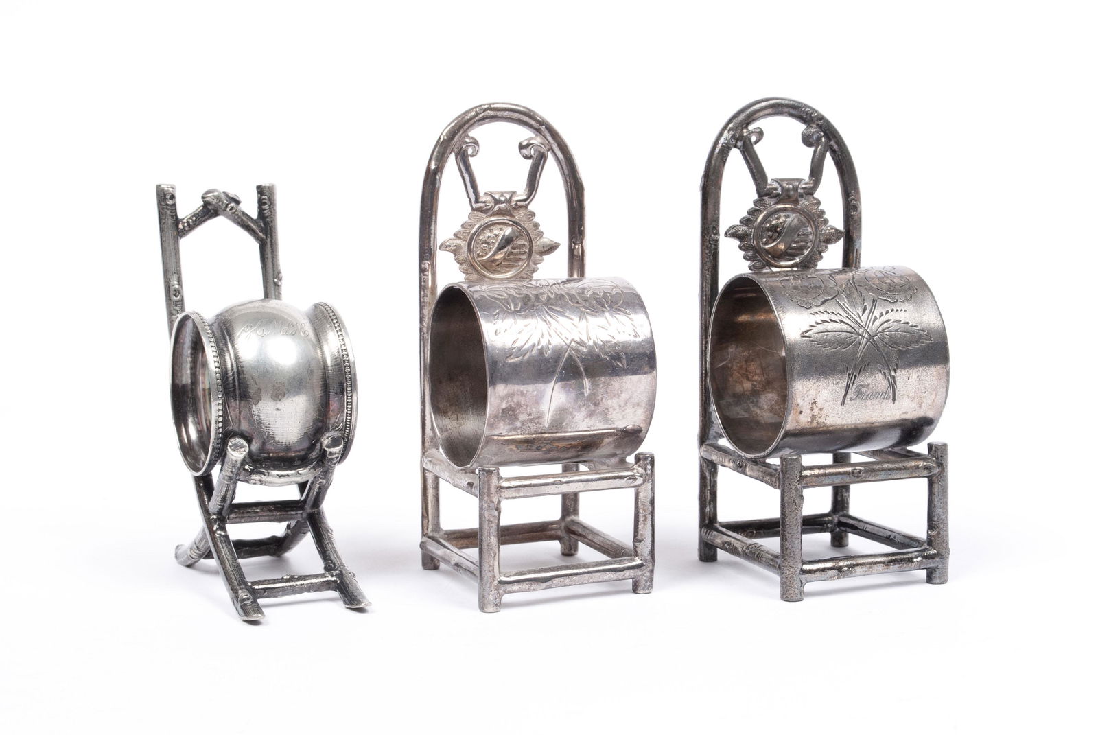 THREE CHAIR FORM NAPKIN RINGS (1 of 5)