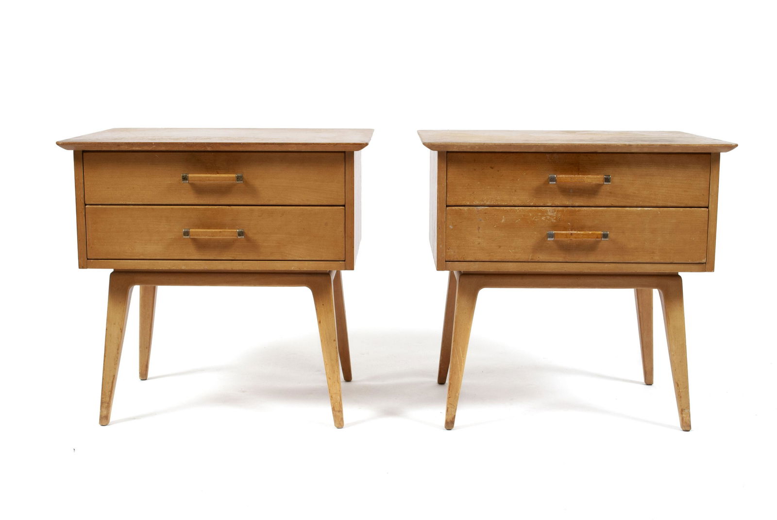 PAIR OF MAHOGANY NIGHTSTANDS BY JOHNSON FURNITURE CO (1 of 6)