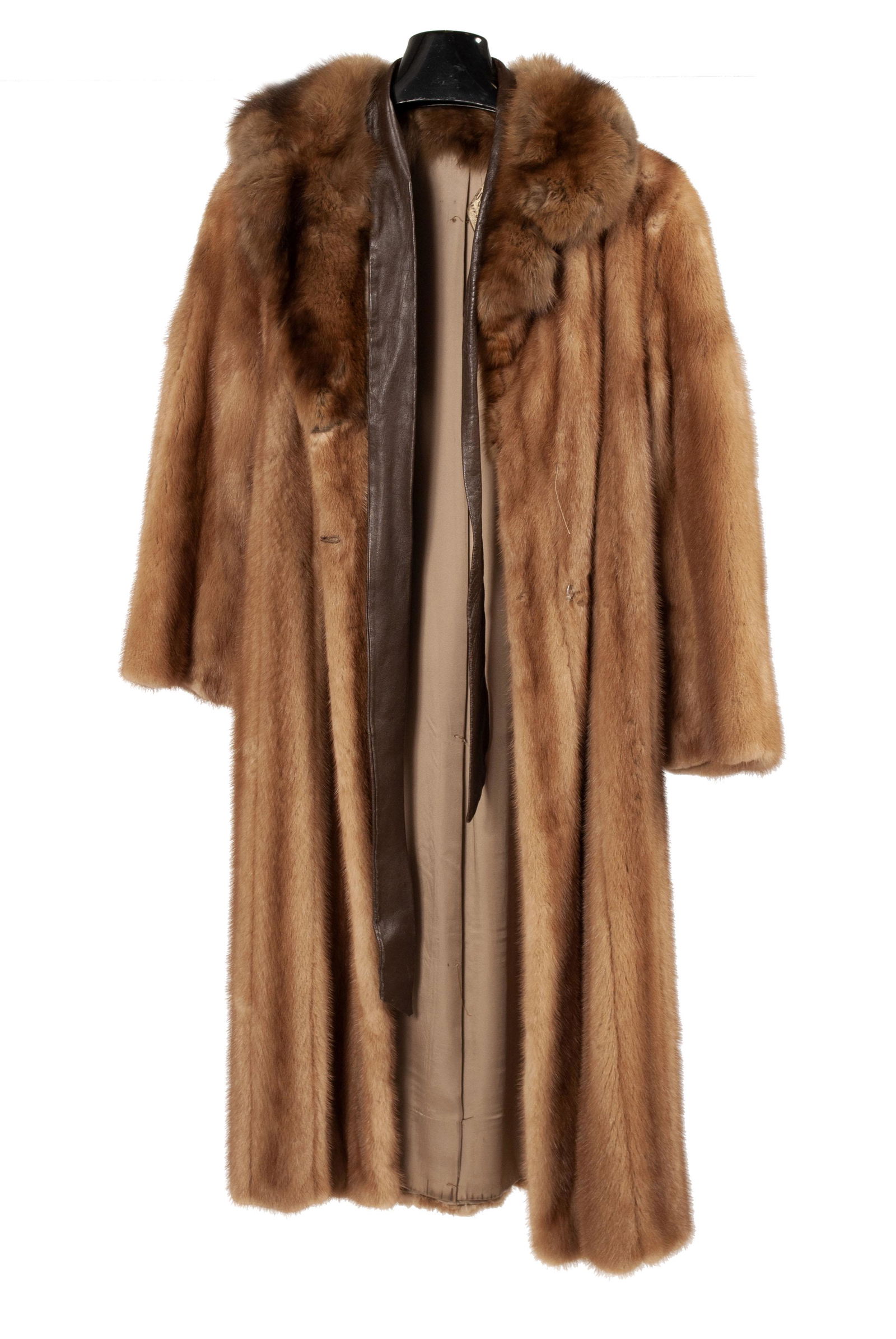 LADIES FULL LENGTH FUR COAT (1 of 6)