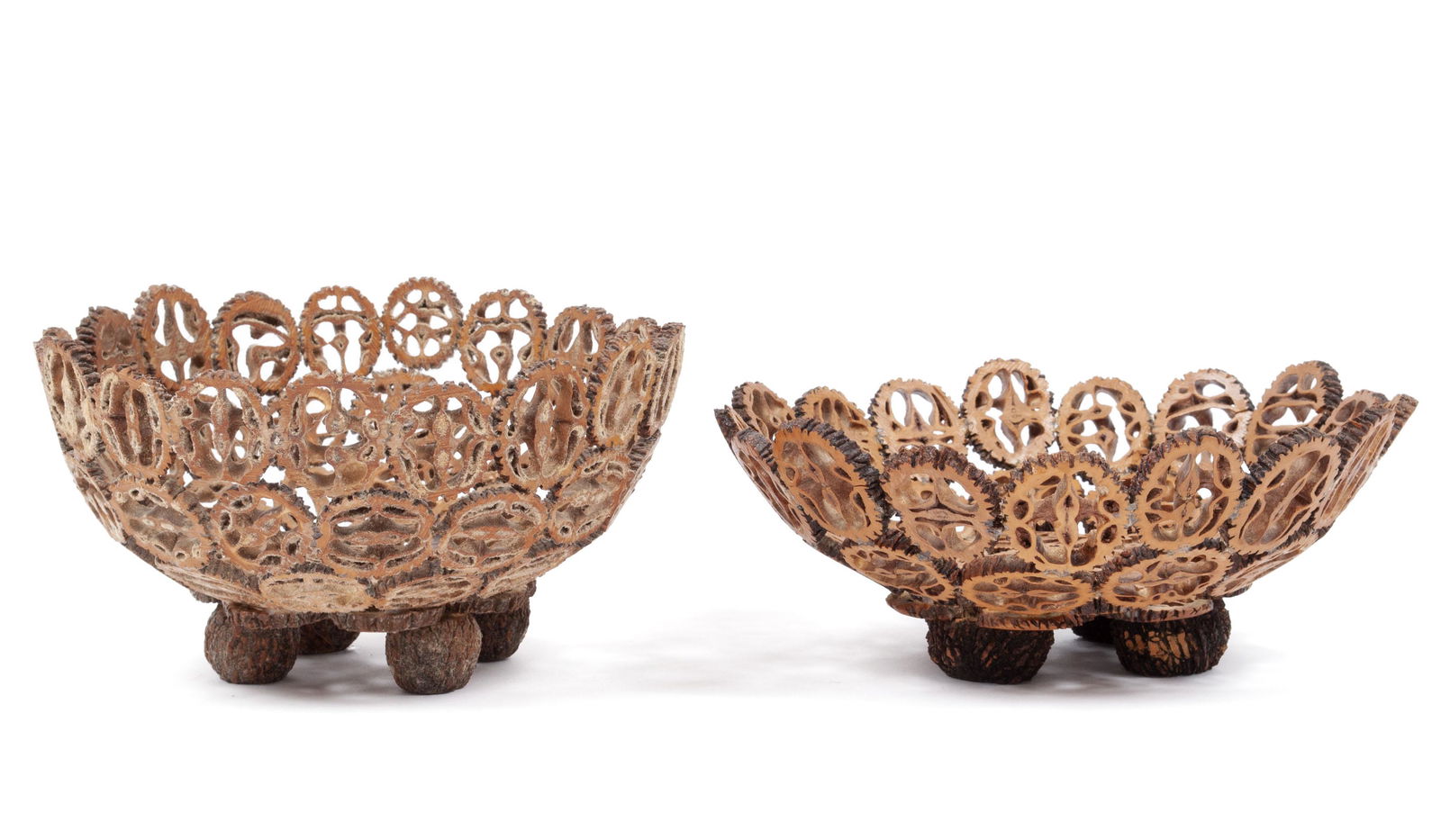 TWO FOLK ART WALNUT SHELL BOWLS (1 of 4)