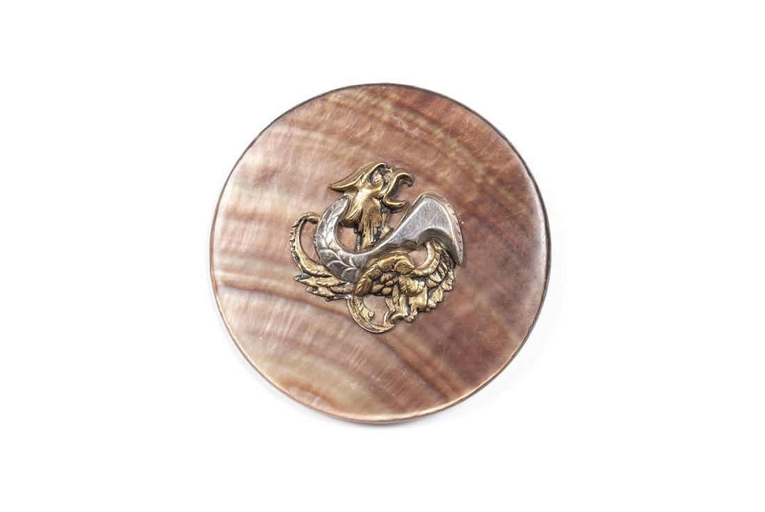 AN EXTRA LARGE DIVISION I PEARL BACKED GRIFFIN BUTTON (1 of 5)