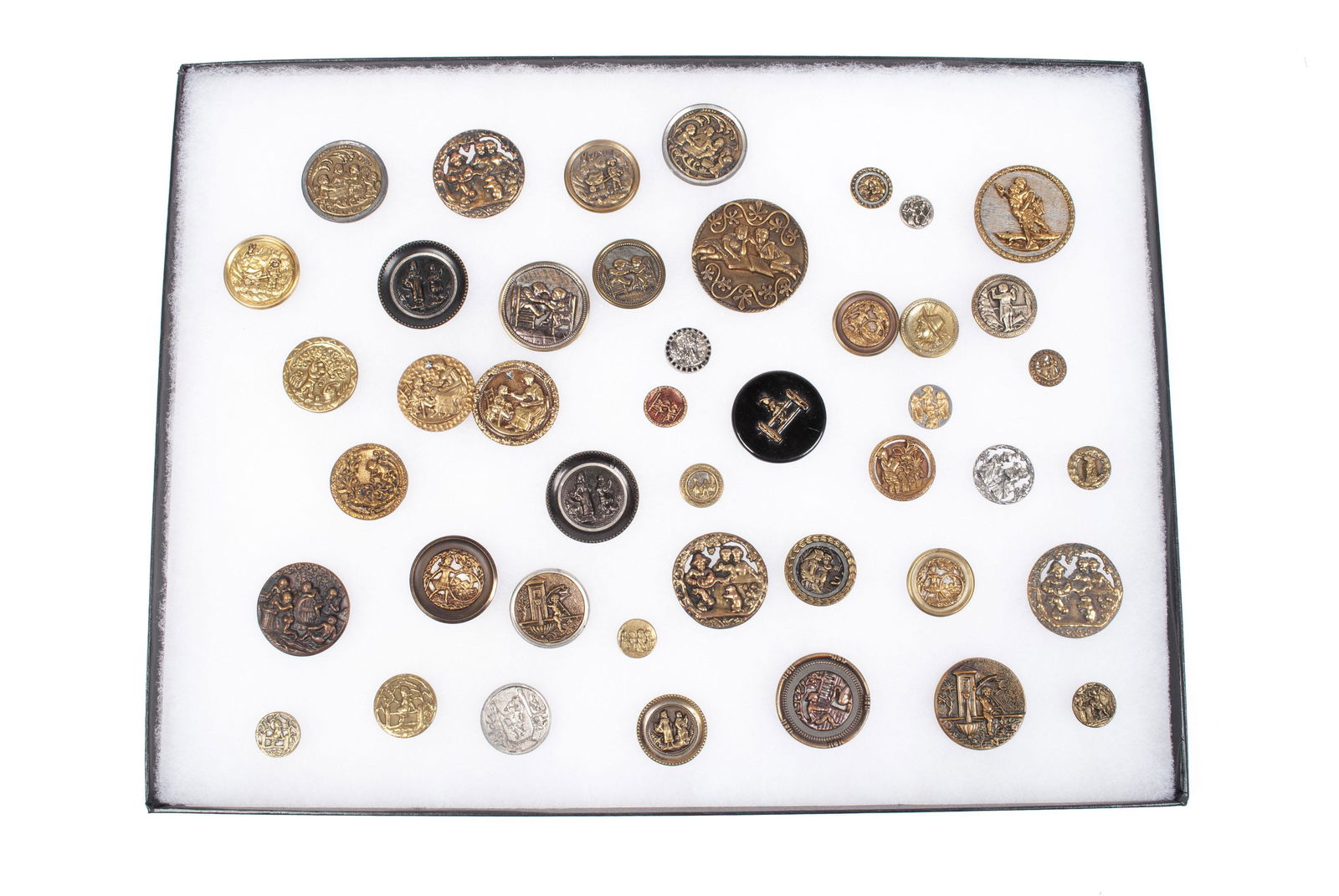 COLLECTION OF FINE DIVISION I CHILDREN BUTTONS (1 of 5)