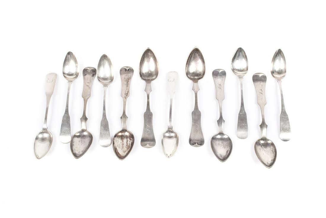 TWELVE AMERICAN COINS SILVER SPOONS (1 of 4)
