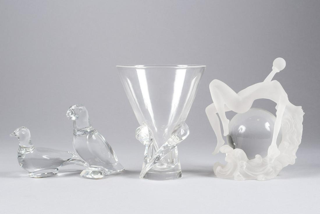 ASSORTED GLASS (1 of 6)