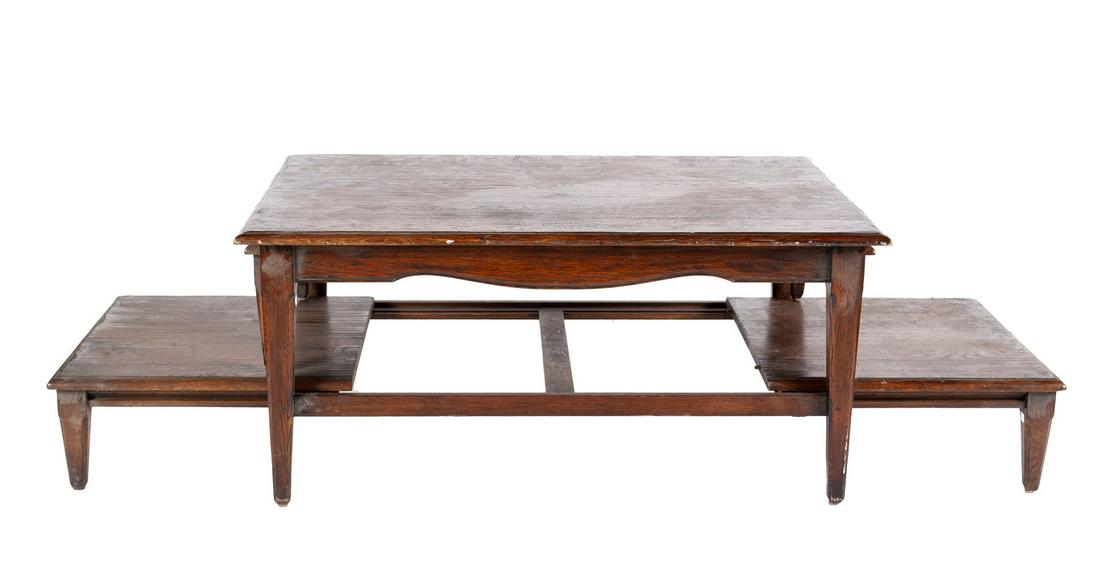 NESTED COFFEE TABLE (1 of 4)