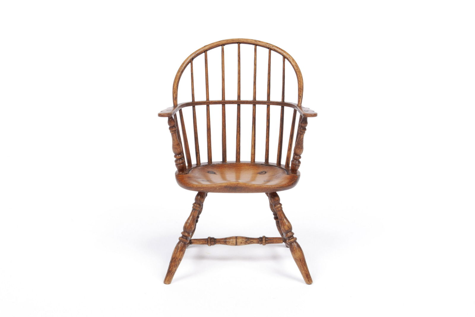 JIM ISON WINDSOR CHAIR: JIM ISON WINDSOR CHAIRFinely crafted Windsor style chair, signed and dated '85 and editioned 13/25. 3" height