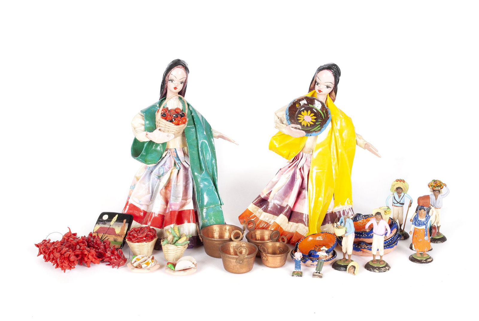 ASSORTMENT OF SOUTHWESTERN MINIATURES AND FIGURES (1 of 4)