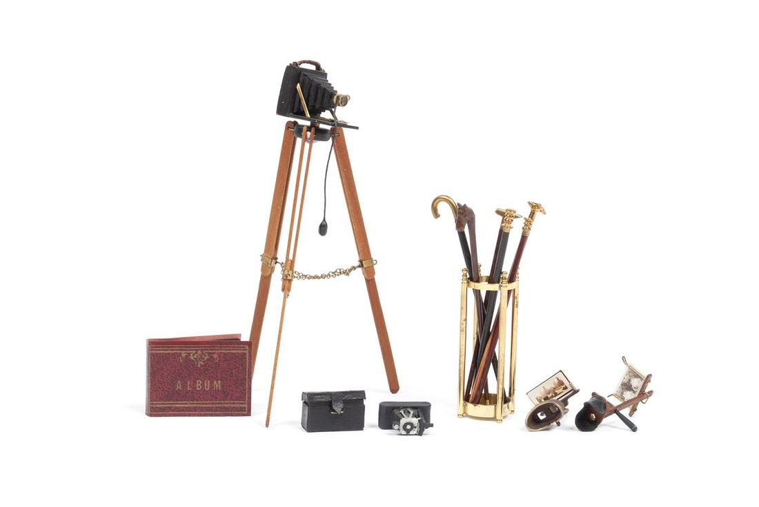 HISTORICAL PHOTOGRAPHY MINIATURE COLLECTION (1 of 9)