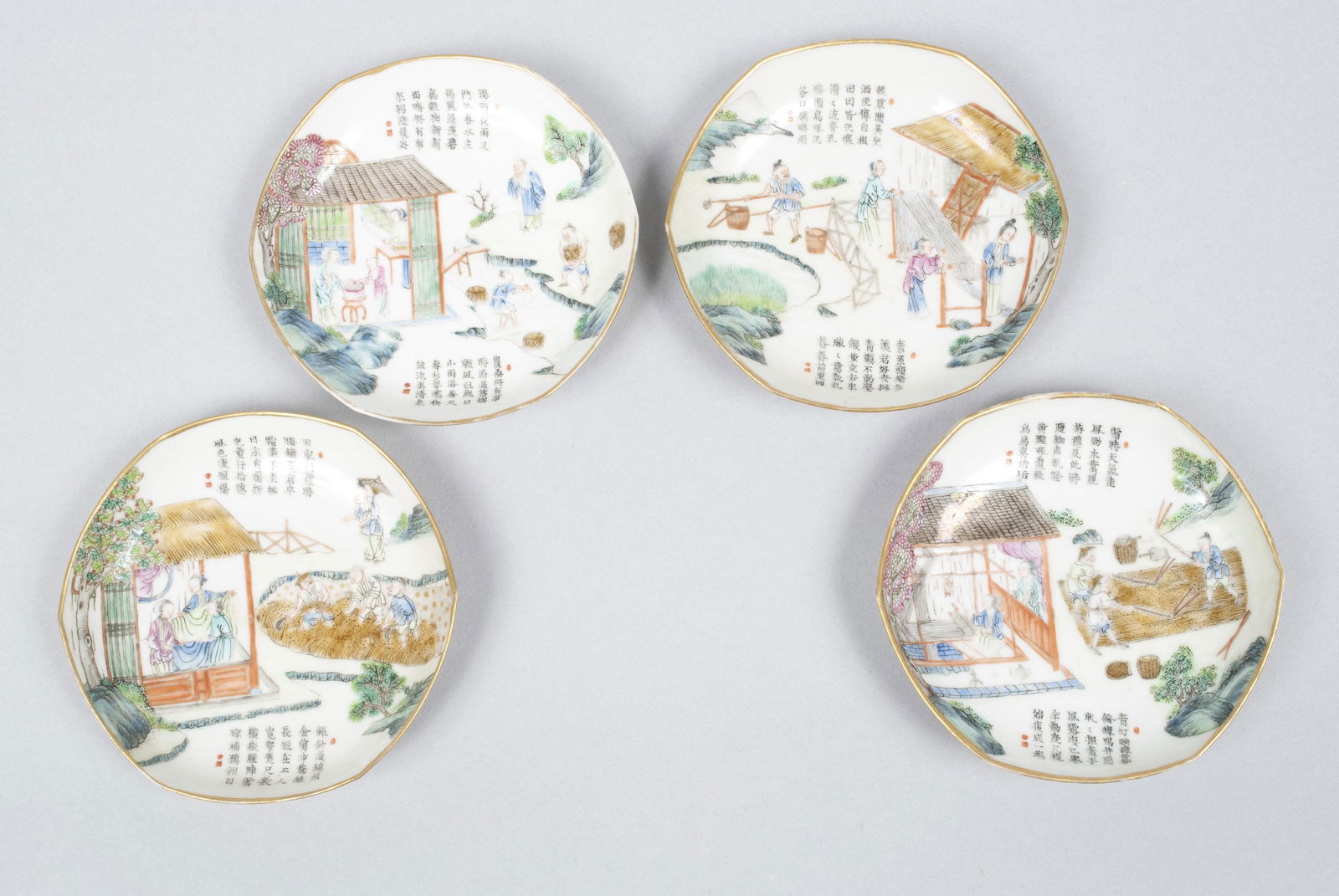 SET OF FOUR CHINESE DAOGUANG PORCELAIN PLATES (1 of 10)