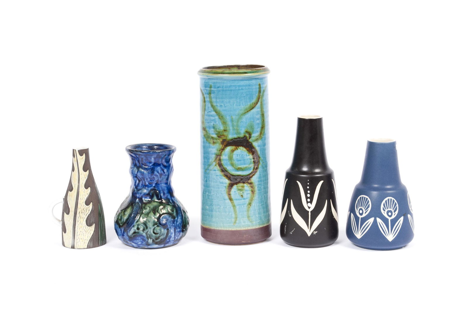 FIVE SCANDINAVIAN POTTERY VESSELS (1 of 7)