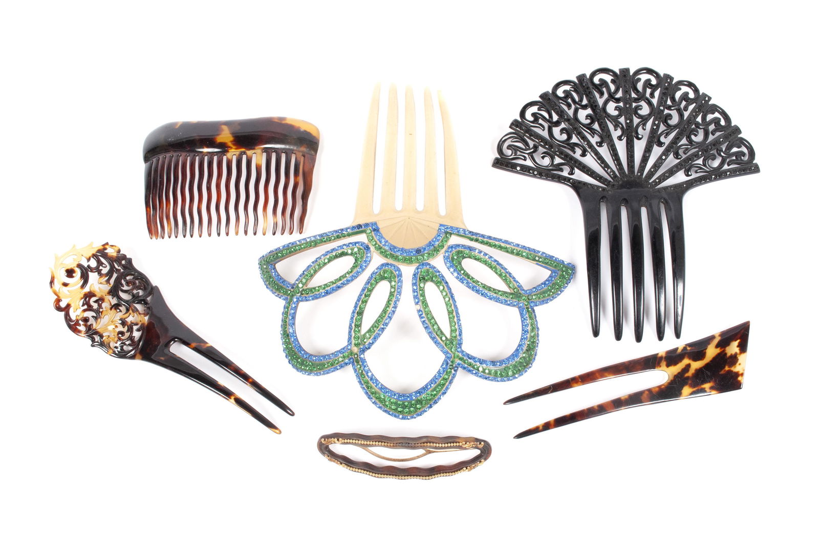 ASSORTMENT OF VINTAGE HAIR ACCESSORIES (1 of 7)