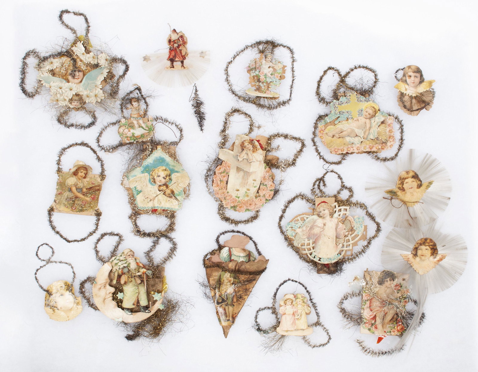 COLLECTION OF VINTAGE SCRAP AND WIRE WRAPPED ORNAMENTS (1 of 7)