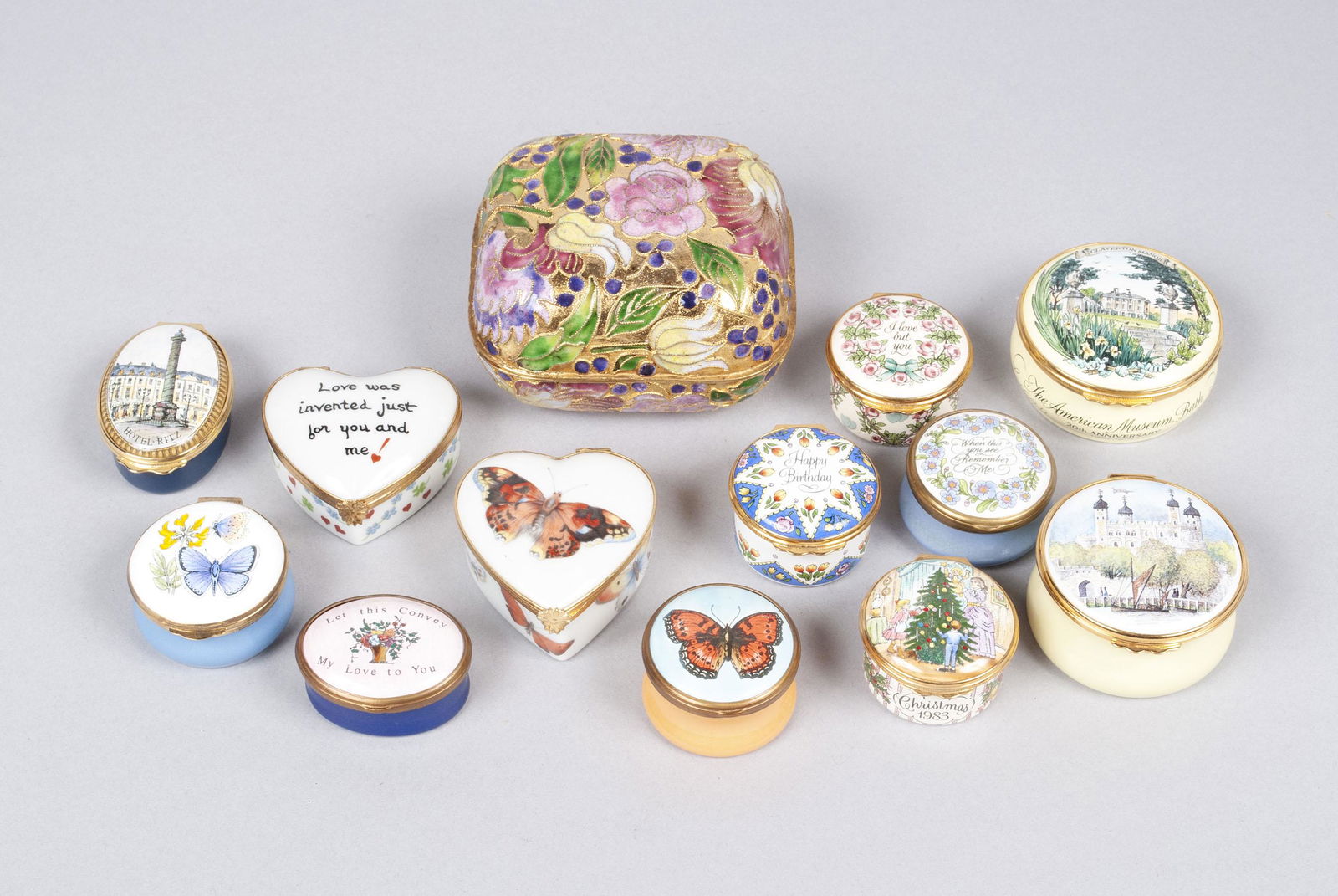 COLLECTION OF LIMOGES HALCYON DAYS PILL BOXES (1 of 6)