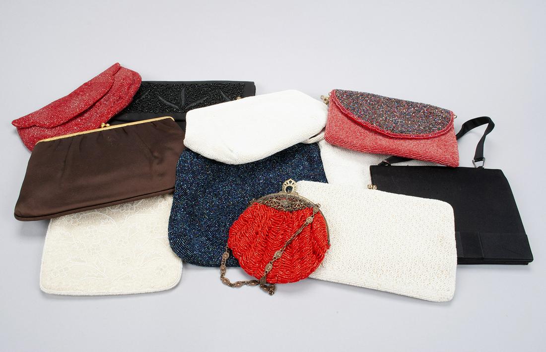 COLLECTION OF BEADED EVENING HANDBAGS (1 of 5)