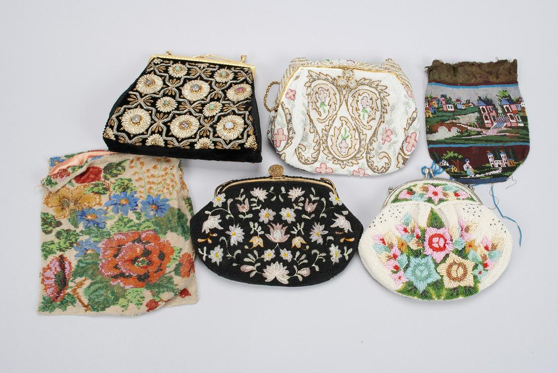 SIX ART DECO BEADED HANDBAGS (1 of 7)