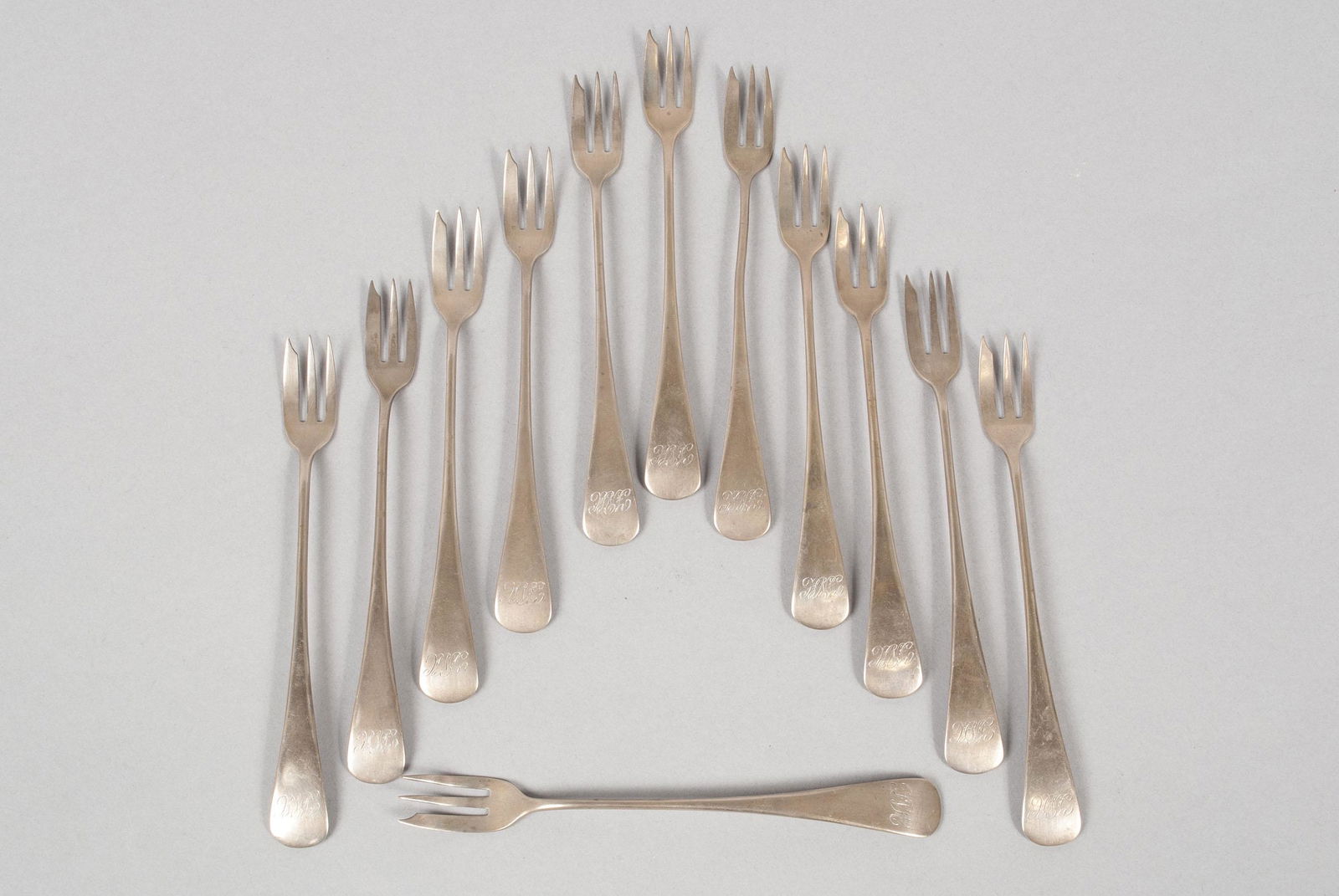 SET OF TWELVE GORHAM STERLING SILVER "ANTIQUE" PATTERN (1 of 4)