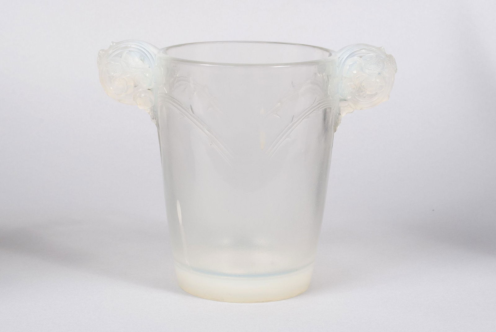 RENE LALIQUE CHAMARANDE VASE (1 of 4)