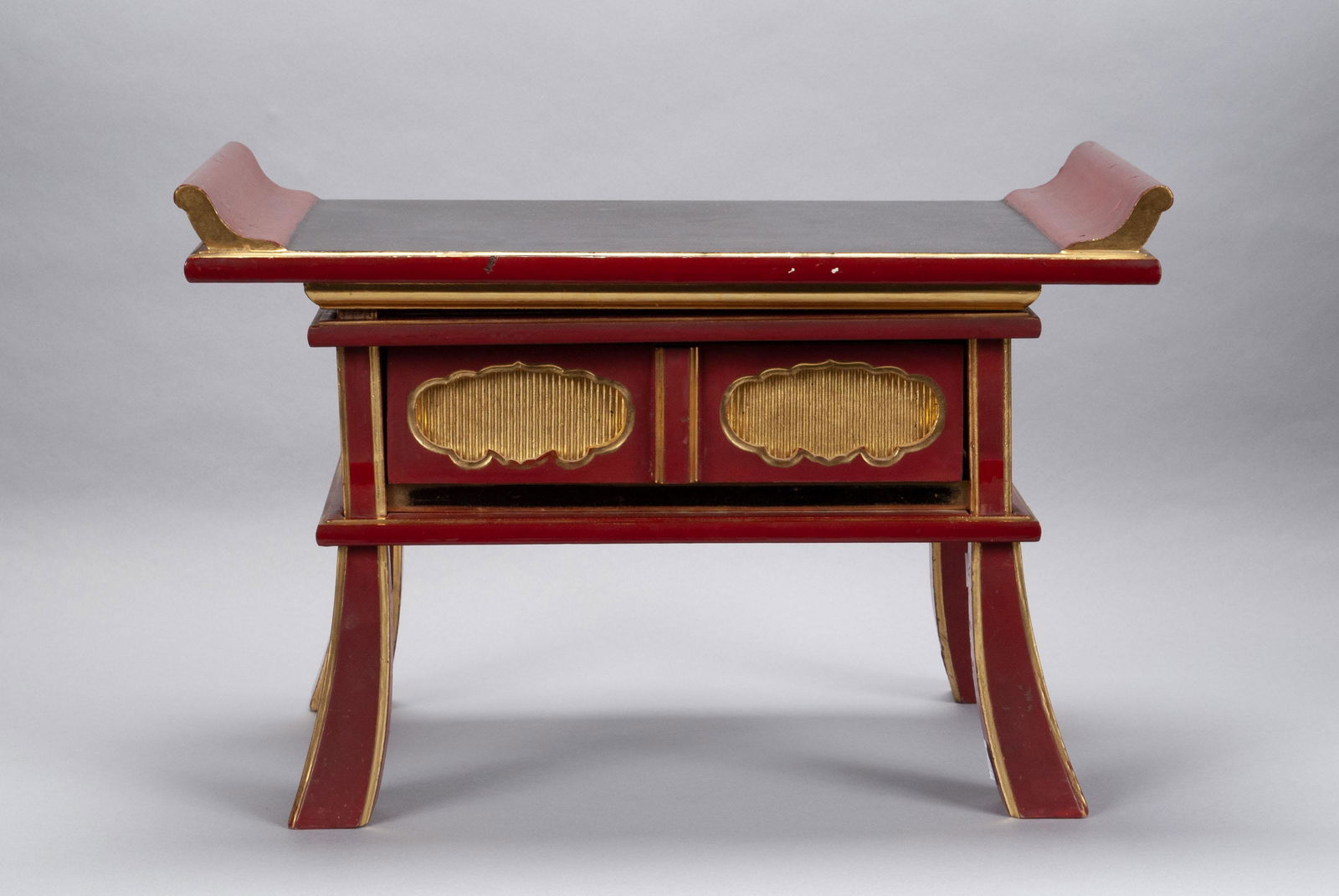 JAPANESE TABLETOP LACQUERED STAND (1 of 3)