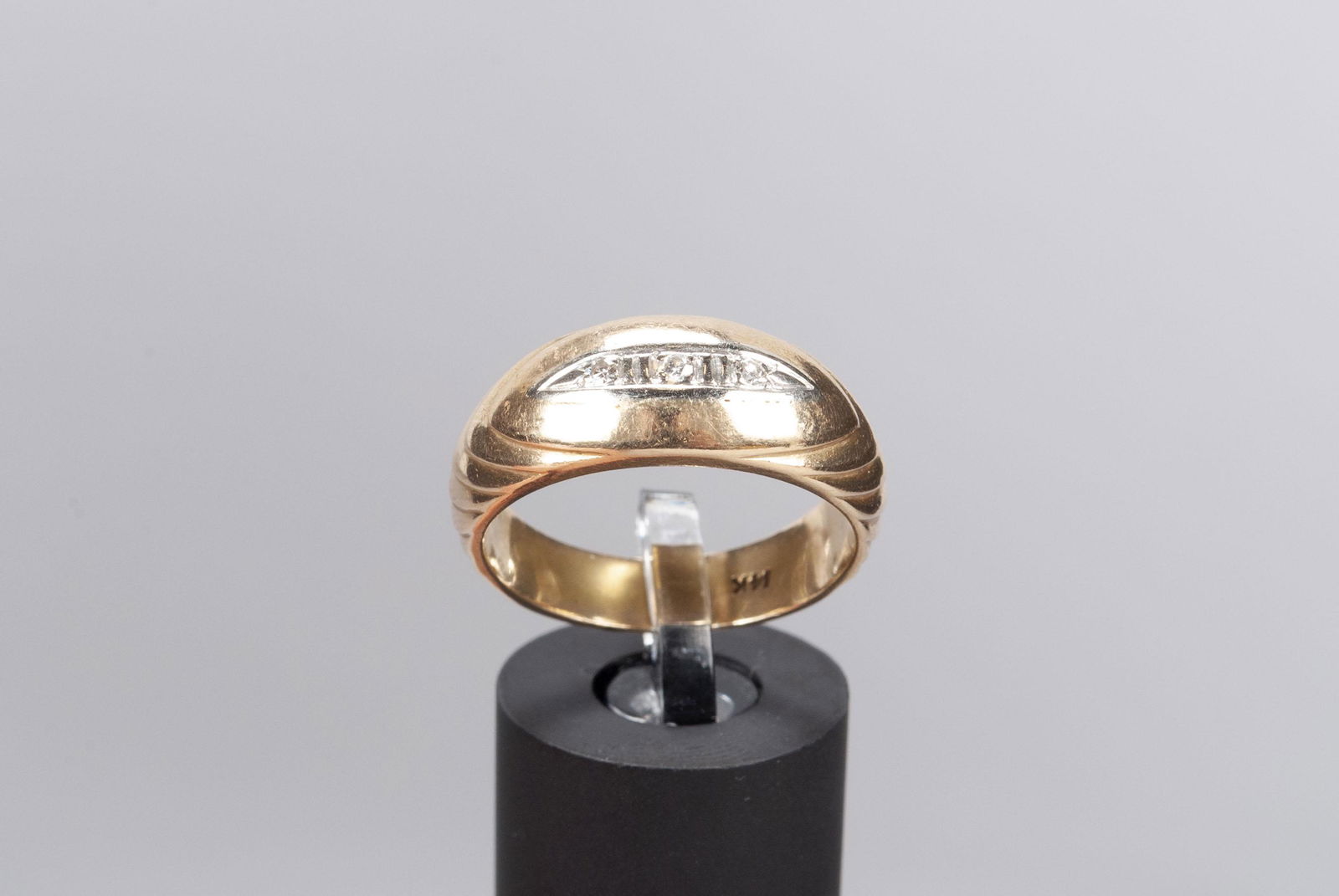 MID-CENTURY GOLD AND DIAMOND RING (1 of 7)