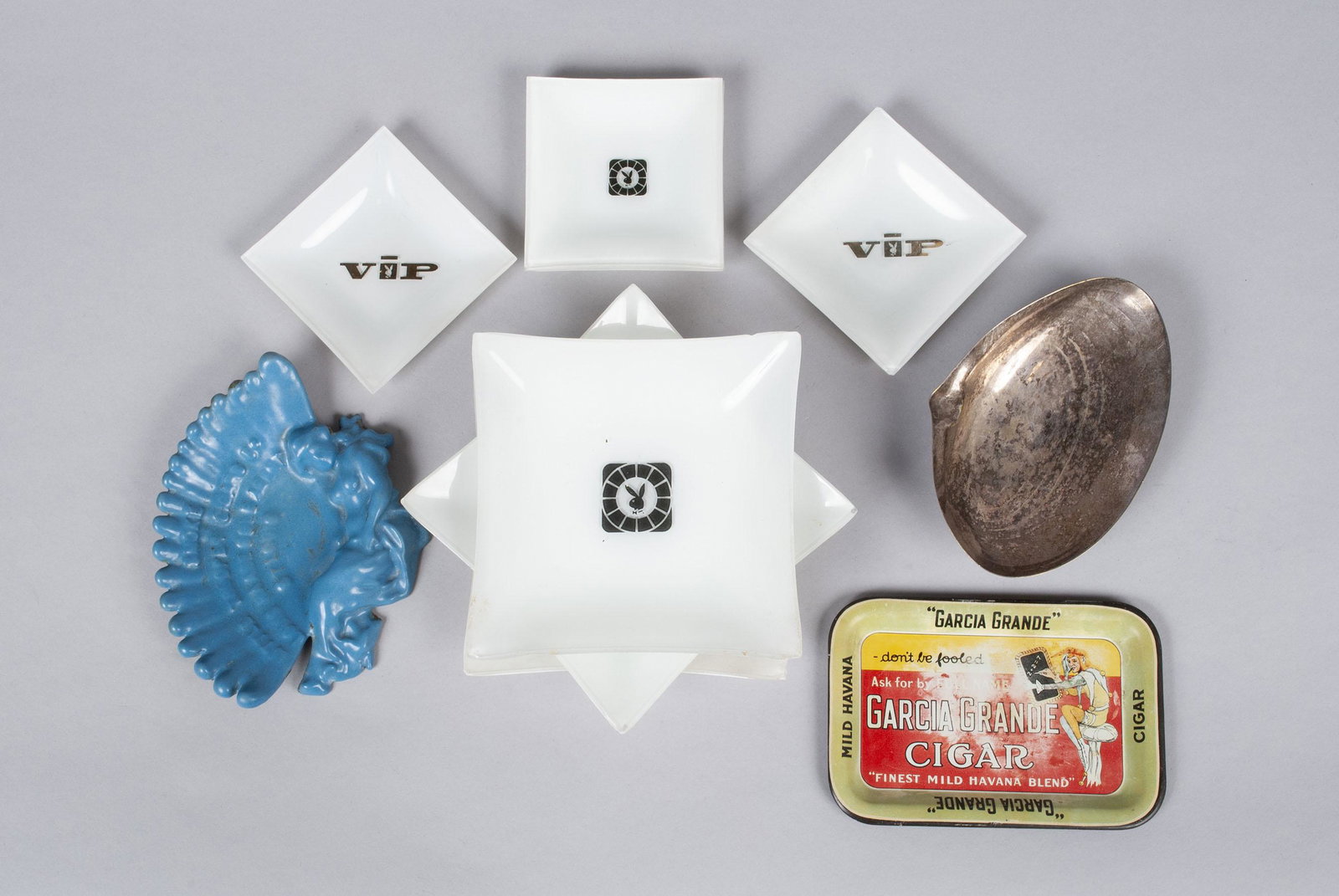 SELECTION OF ASHTRAYS INCLUDING PLAYBOY (1 of 7)