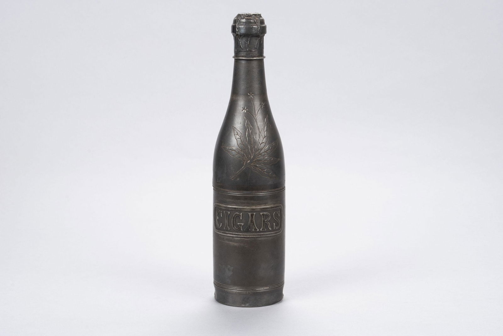 PAIRPOINT CHAMPAGNE BOTTLE CIGAR AND MATCH HOLDER (1 of 7)