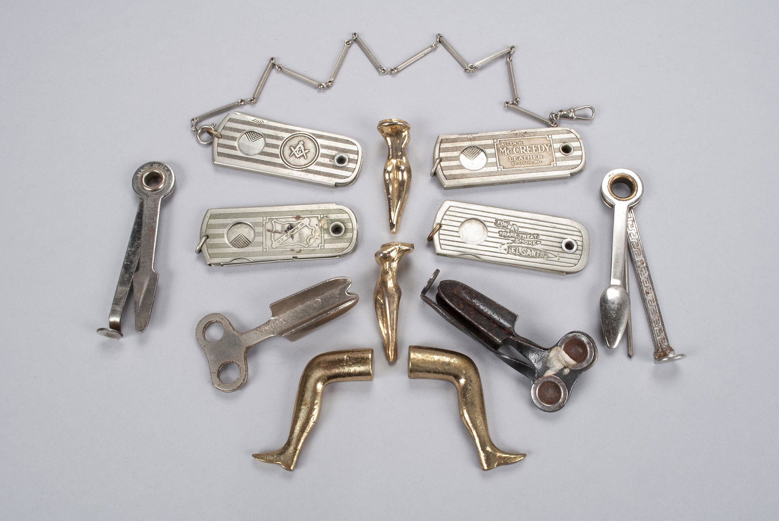 ONE DOZEN SMOKING ACCOUTREMENTS (1 of 7)