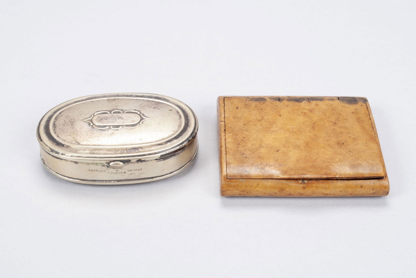 TWO SMOKING ACCOUTREMENTS (1 of 16)