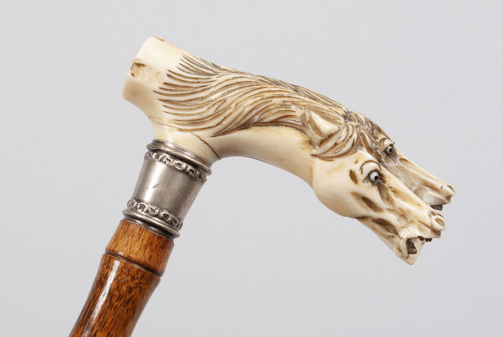 VICTORIAN HANDLED EQUESTRIAN WALKING STICK/CANE (1 of 5)