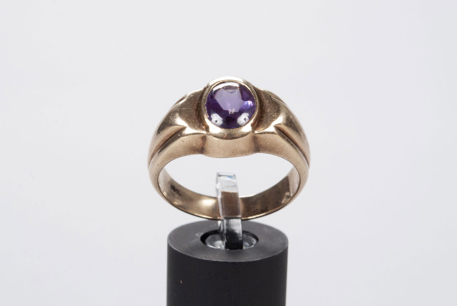 EDWARDIAN ERA 10K GOLD MEN'S AMETHYST RING (1 of 6)