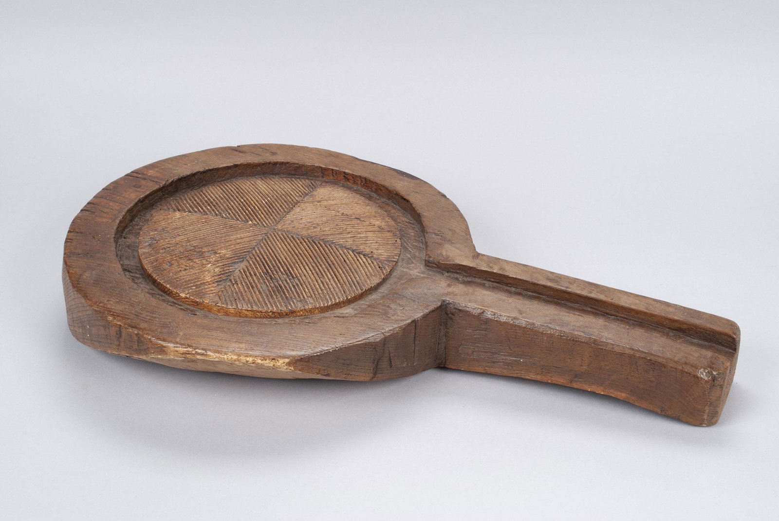 PRIMITIVE AMERICAN CHEESE DRYER: PRIMITIVE AMERICAN CHEESE DRYER Draining/straining tray carved from single block, with corrugated platform surrounded by draining channel. 21.25" height