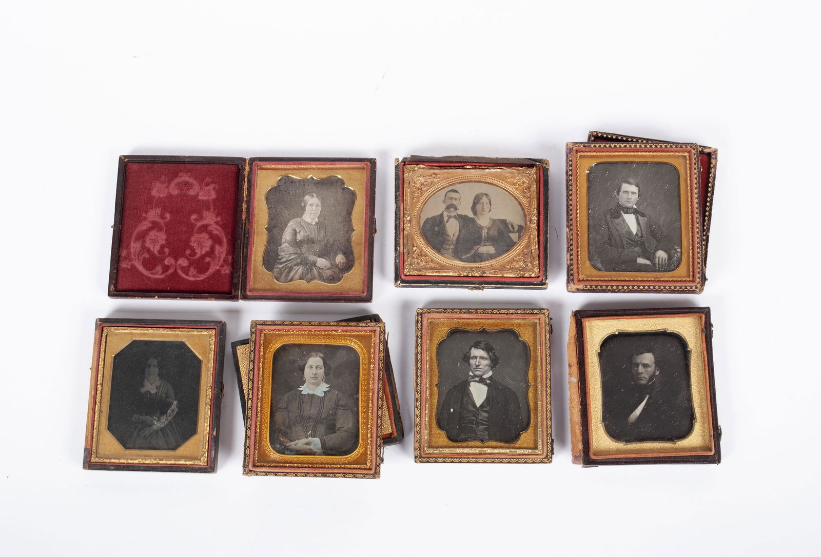 SEVEN ANTIQUE PHOTOGRAPHS (1 of 8)