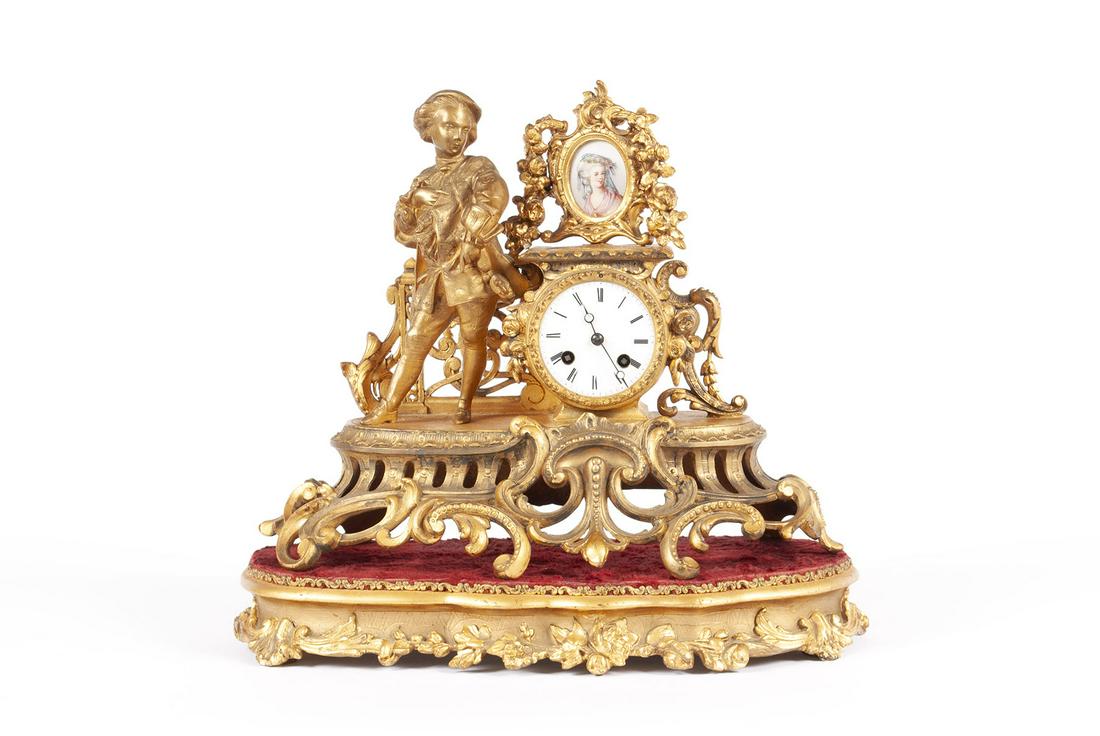 ROCOCO STYLE FIGURAL MANTEL CLOCK ON STAND (1 of 8)