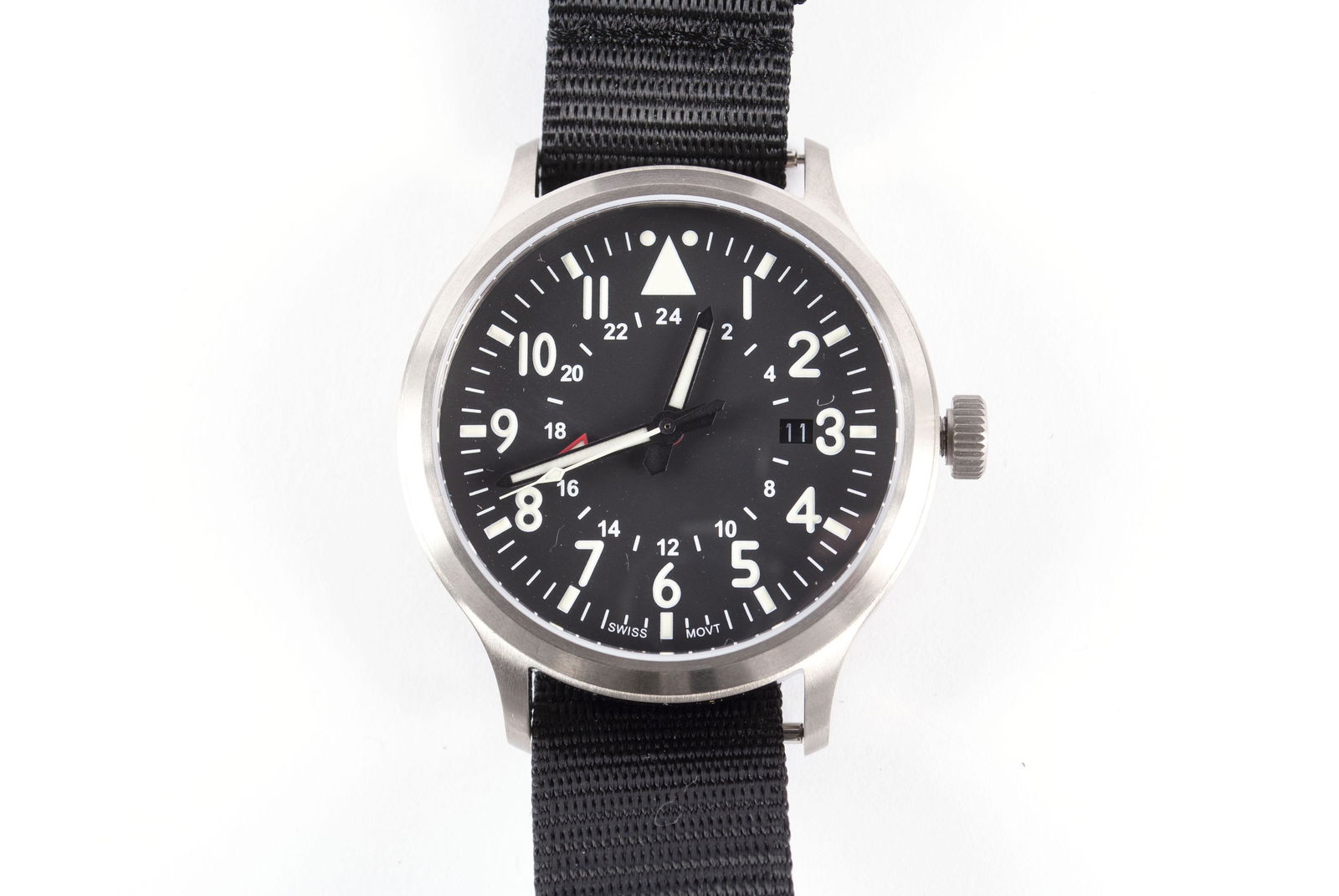 MARATAC TITANIUM GMT WATCH: MARATAC TITANIUM GMT WATCHSwiss movement, water resistant to 100m, sapphire crystal. Titanium, with black face and black fabric band, in soft grey case with instruction card intact. 1 6/8" face diamet