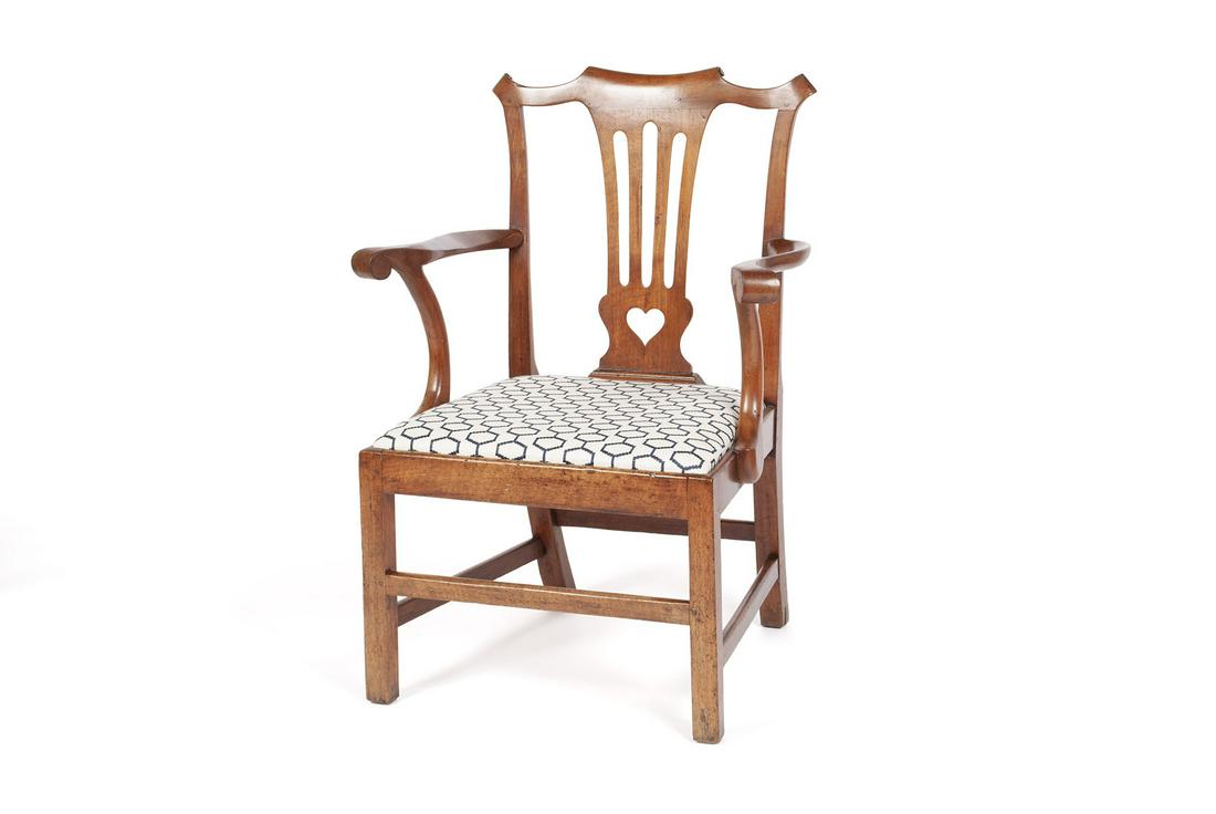 NEW ENGLAND MAHOGANY OPEN ARMCHAIR (1 of 20)