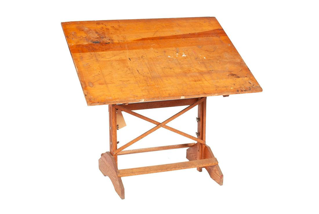 DRAFTING TABLE (1 of 4)