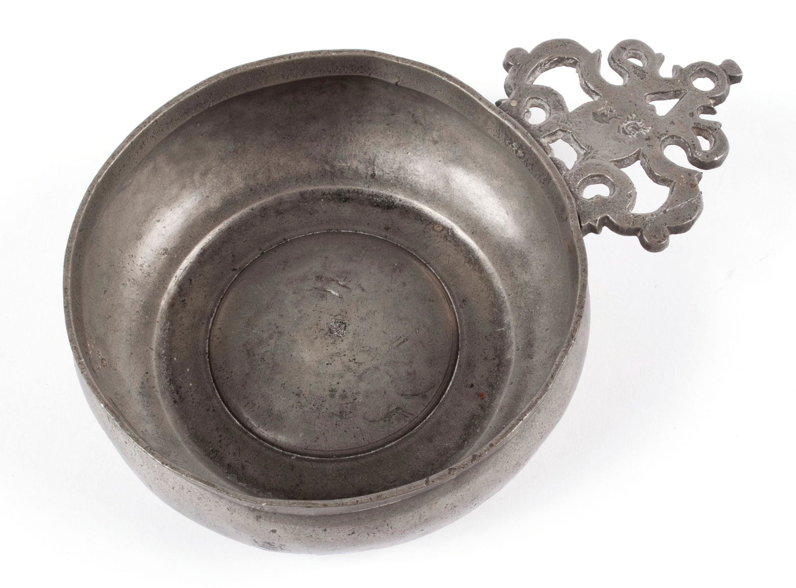 ENGLISH 17TH C. PEWTER PORRINGER (1 of 4)