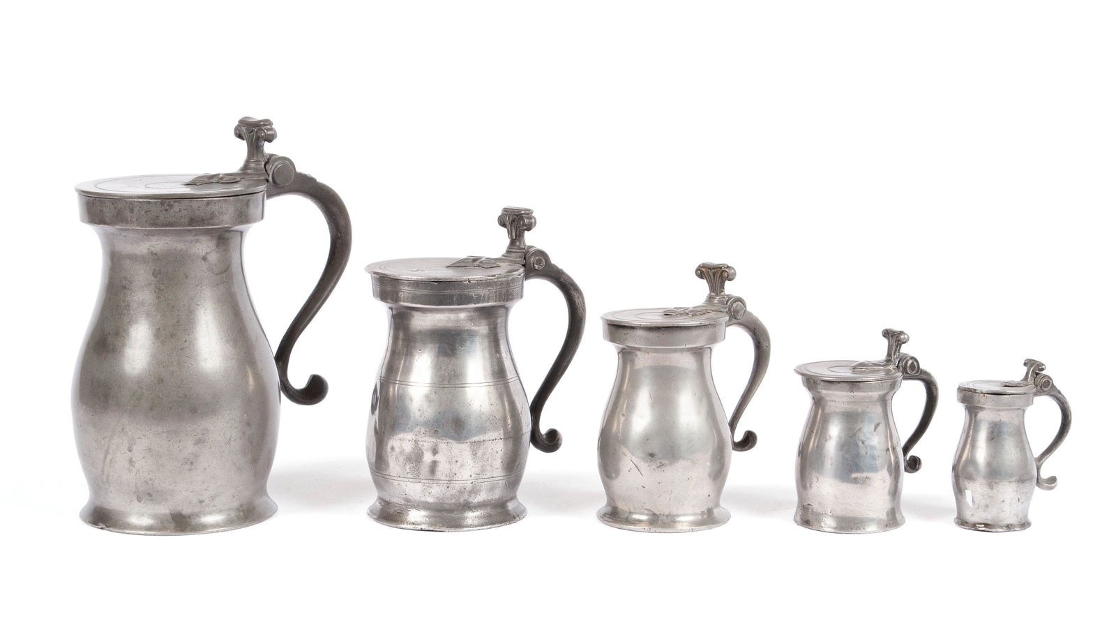 FIVE PEWTER LIDDED MEASURES (1 of 8)